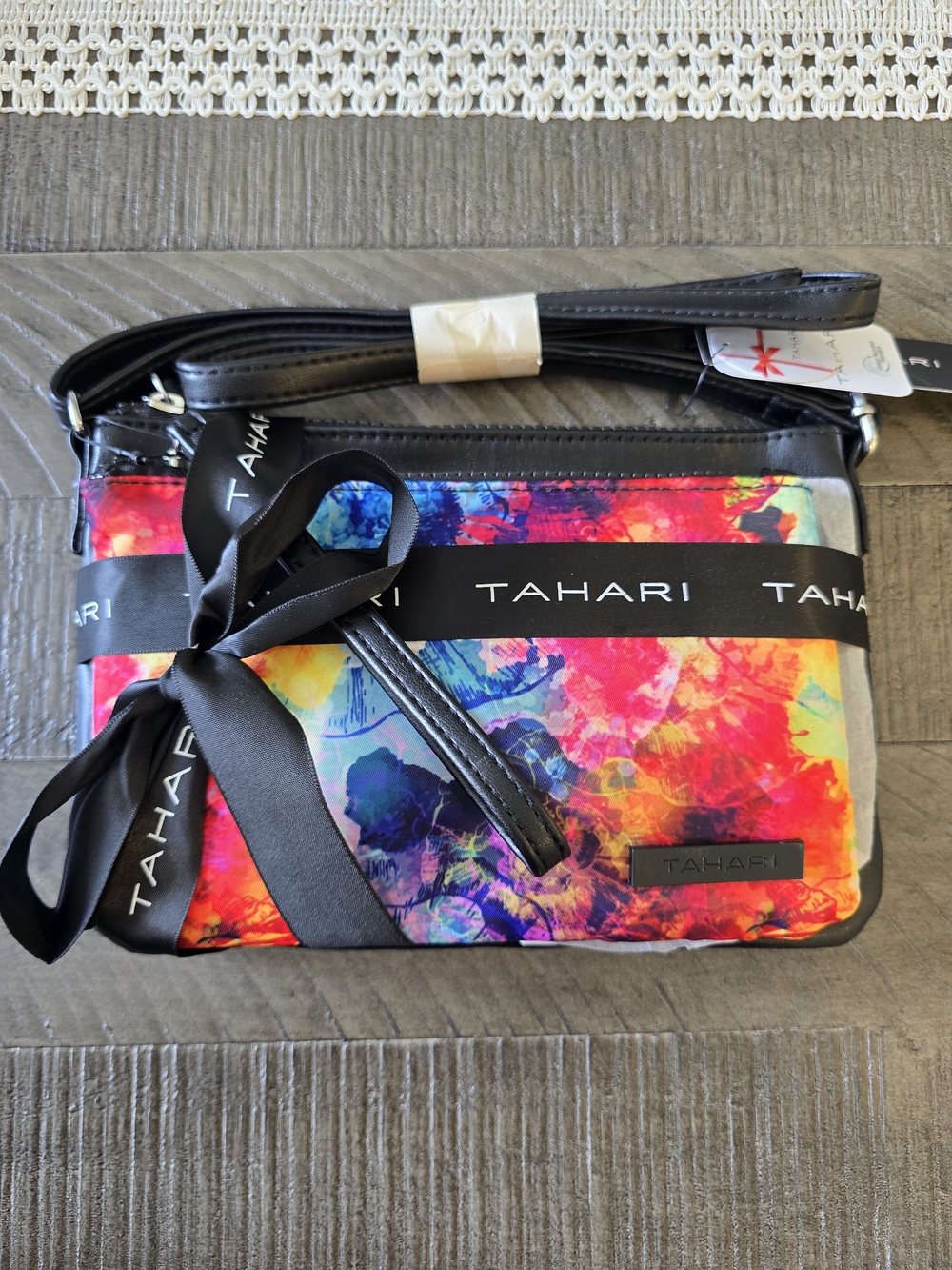 Tahari NWT Multicolor Floral Crossbody Bag Set with Matching Wristlet Watercolor